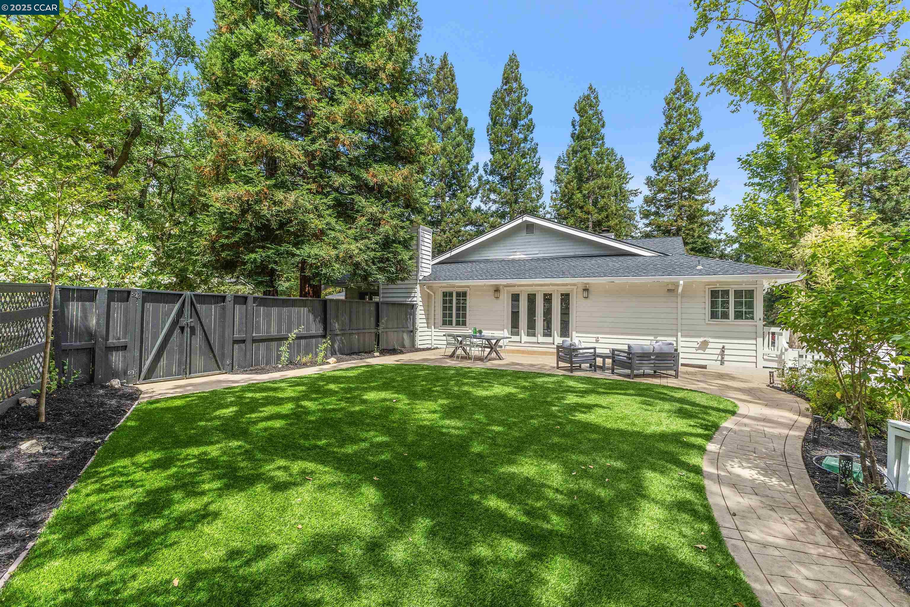 195 Whispering Trees Ln