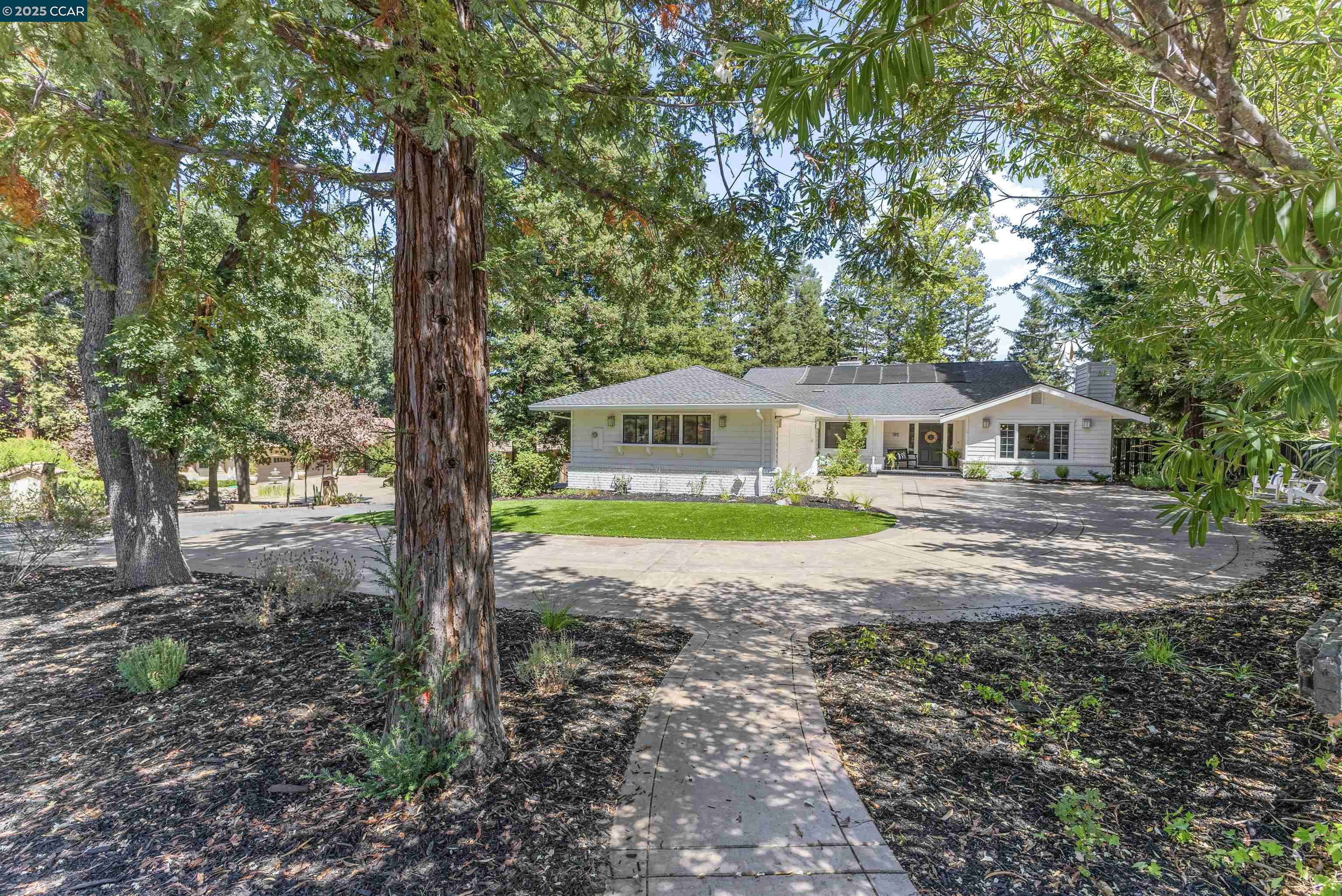 195 Whispering Trees Ln