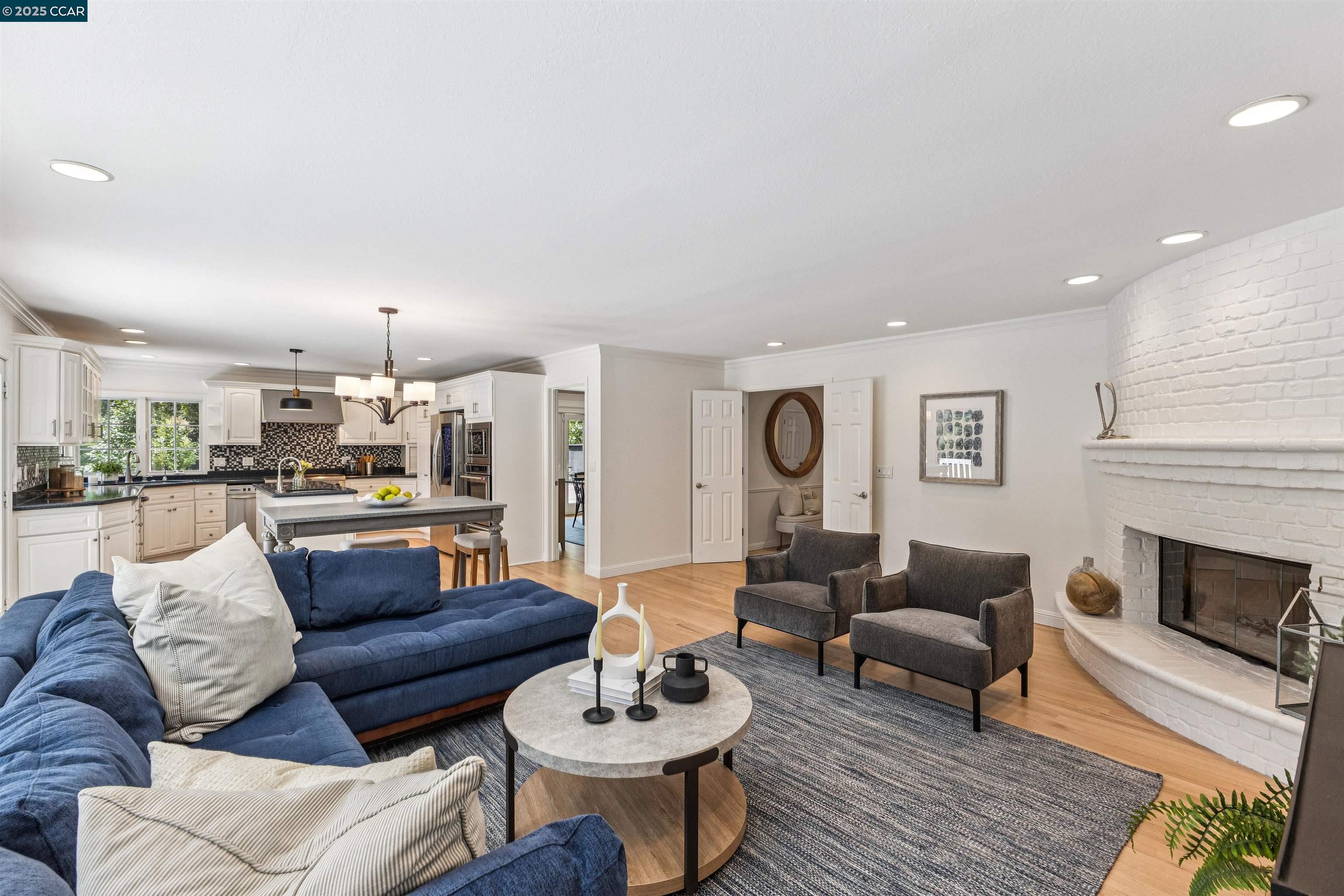 195 Whispering Trees Ln