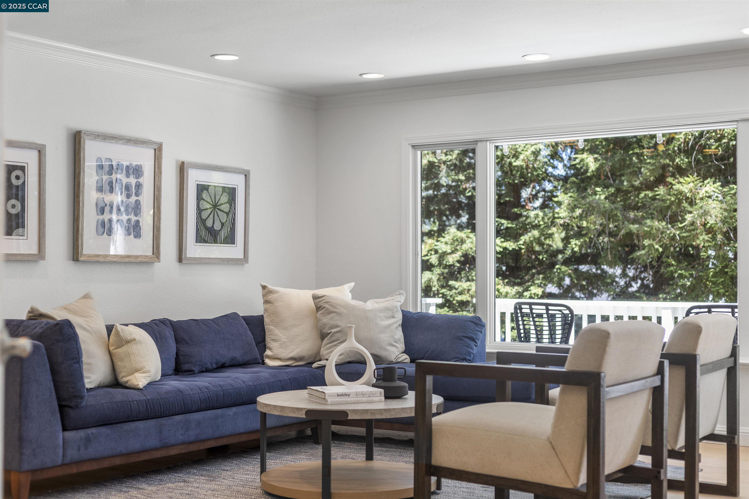 195 Whispering Trees Ln