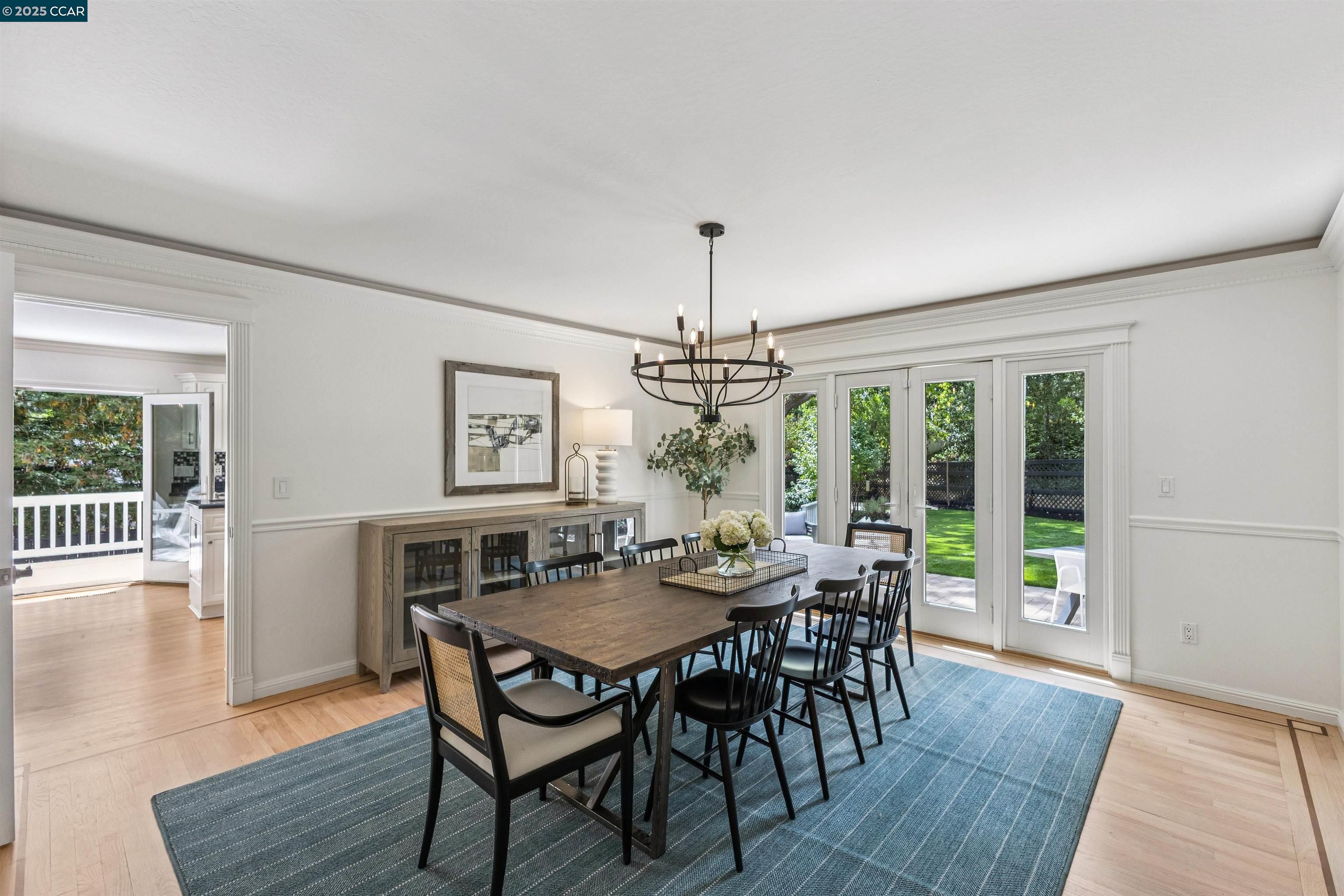 195 Whispering Trees Ln