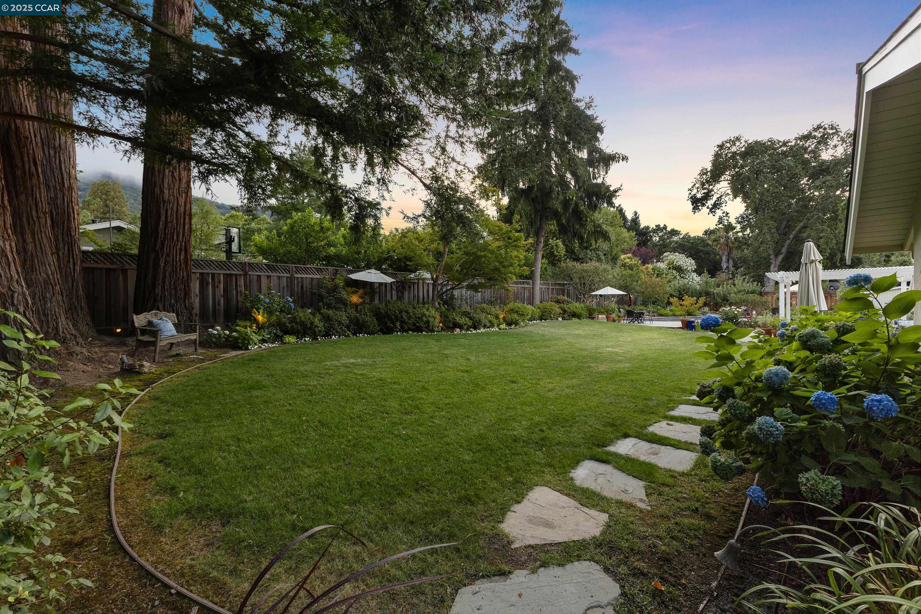 32 Diamond Ct