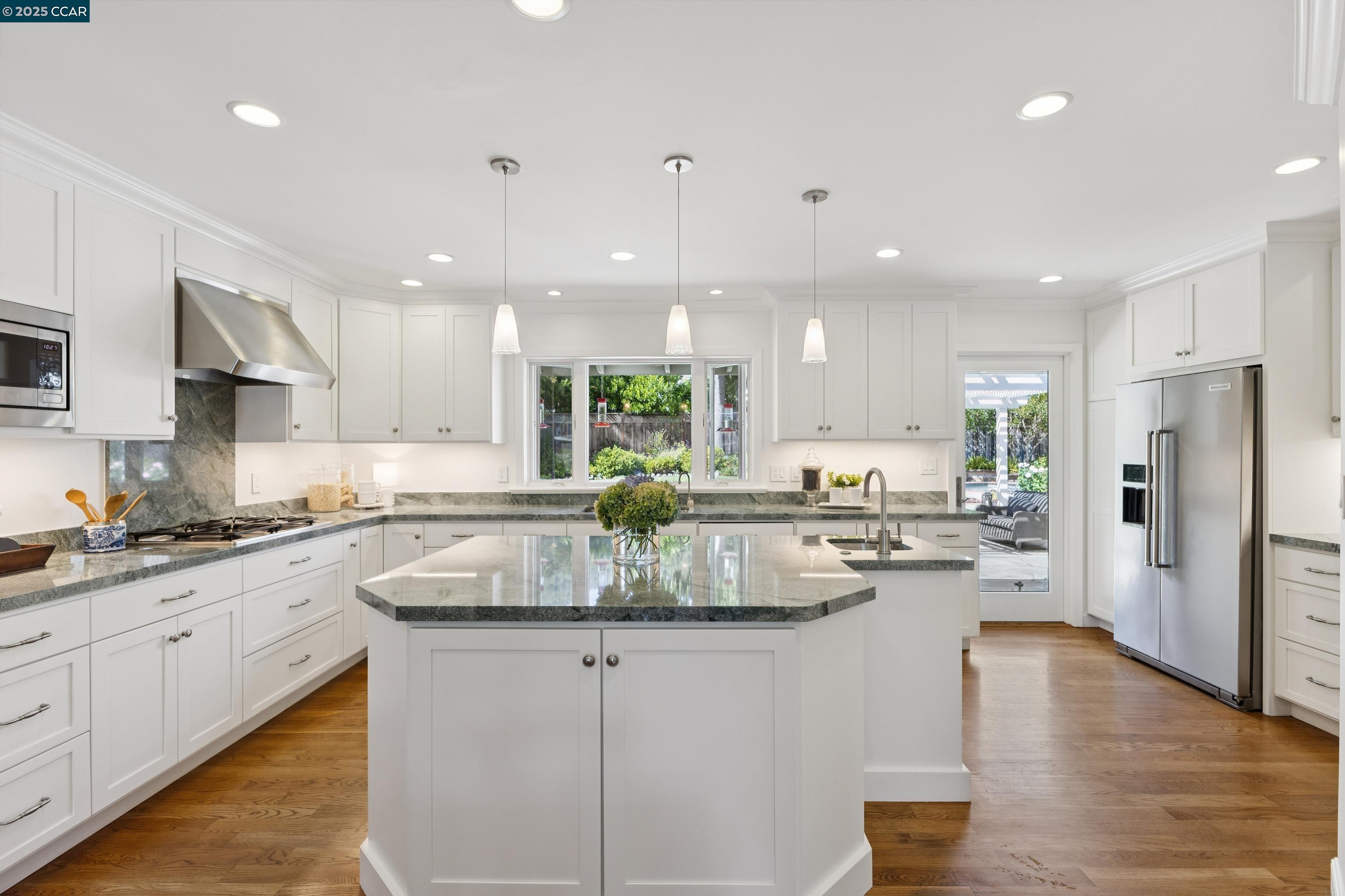 32 Diamond Ct