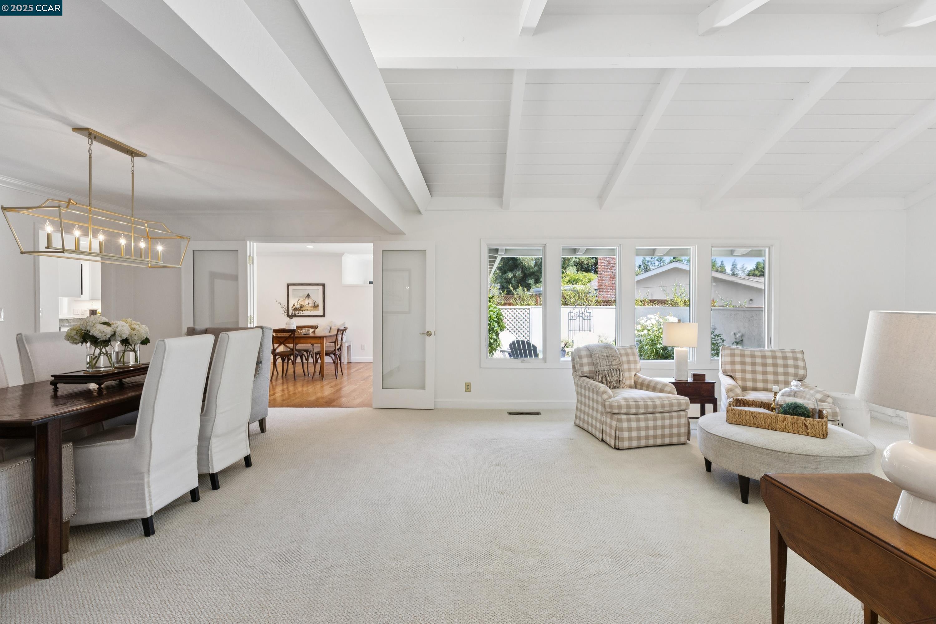 32 Diamond Ct