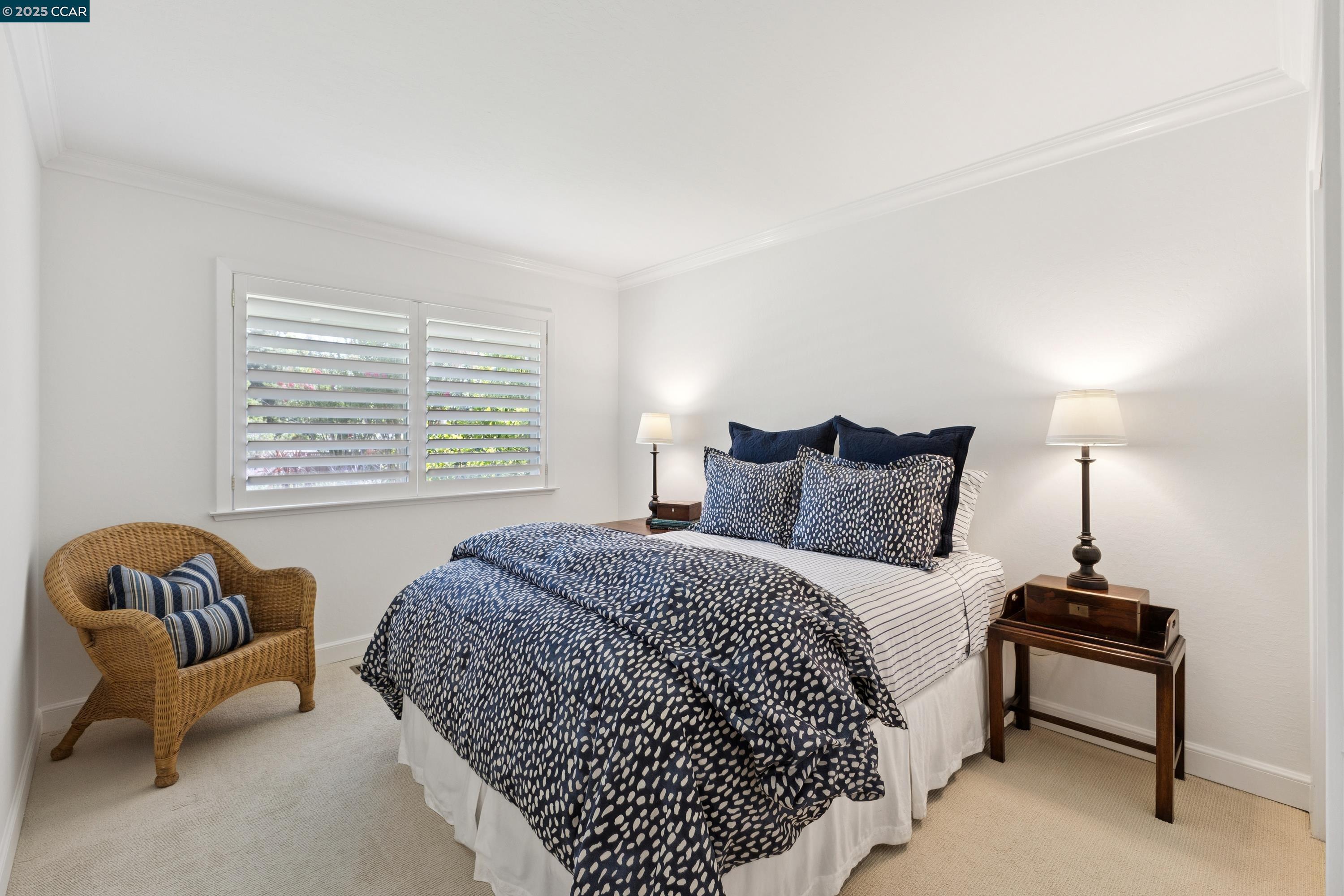 32 Diamond Ct