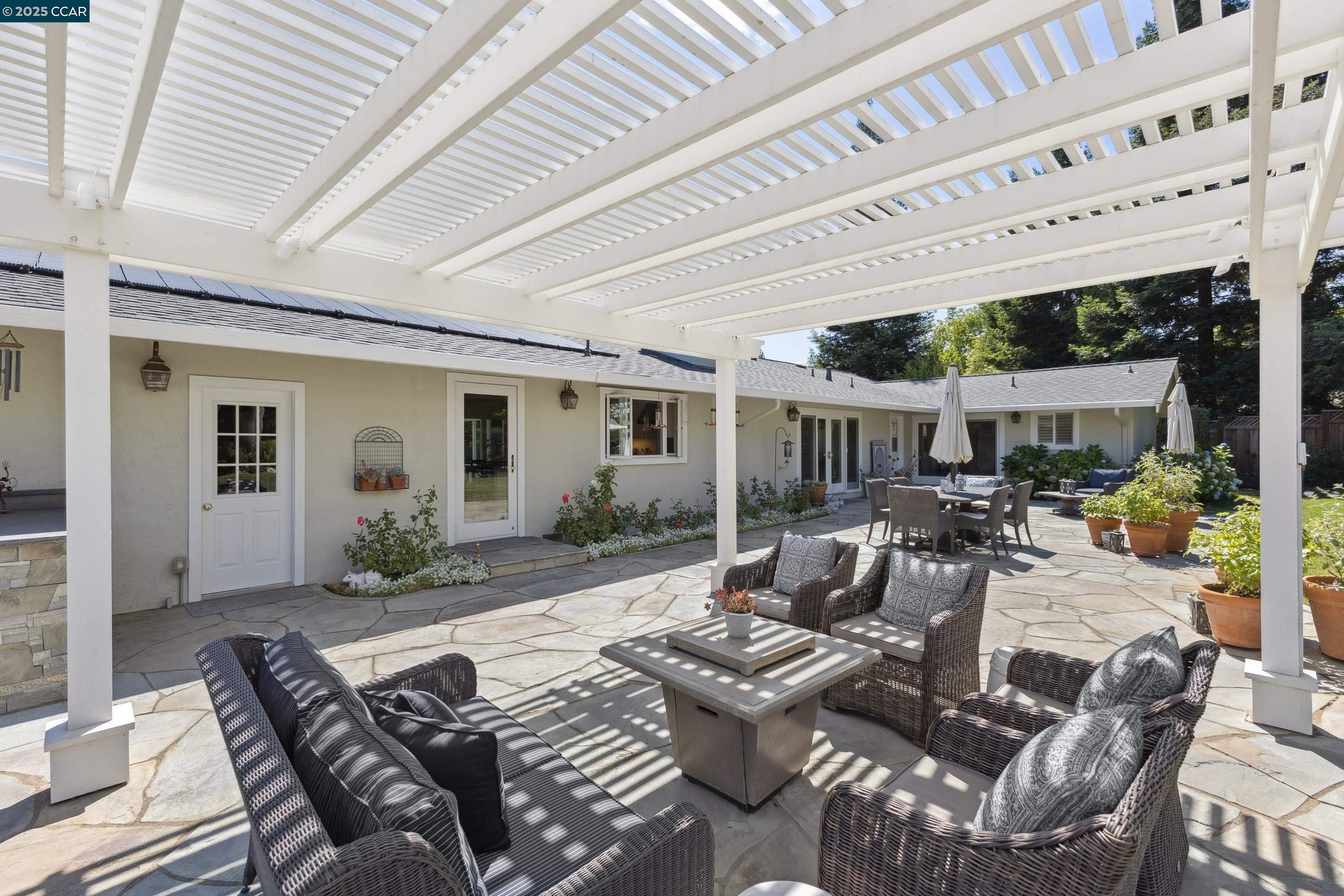 32 Diamond Ct