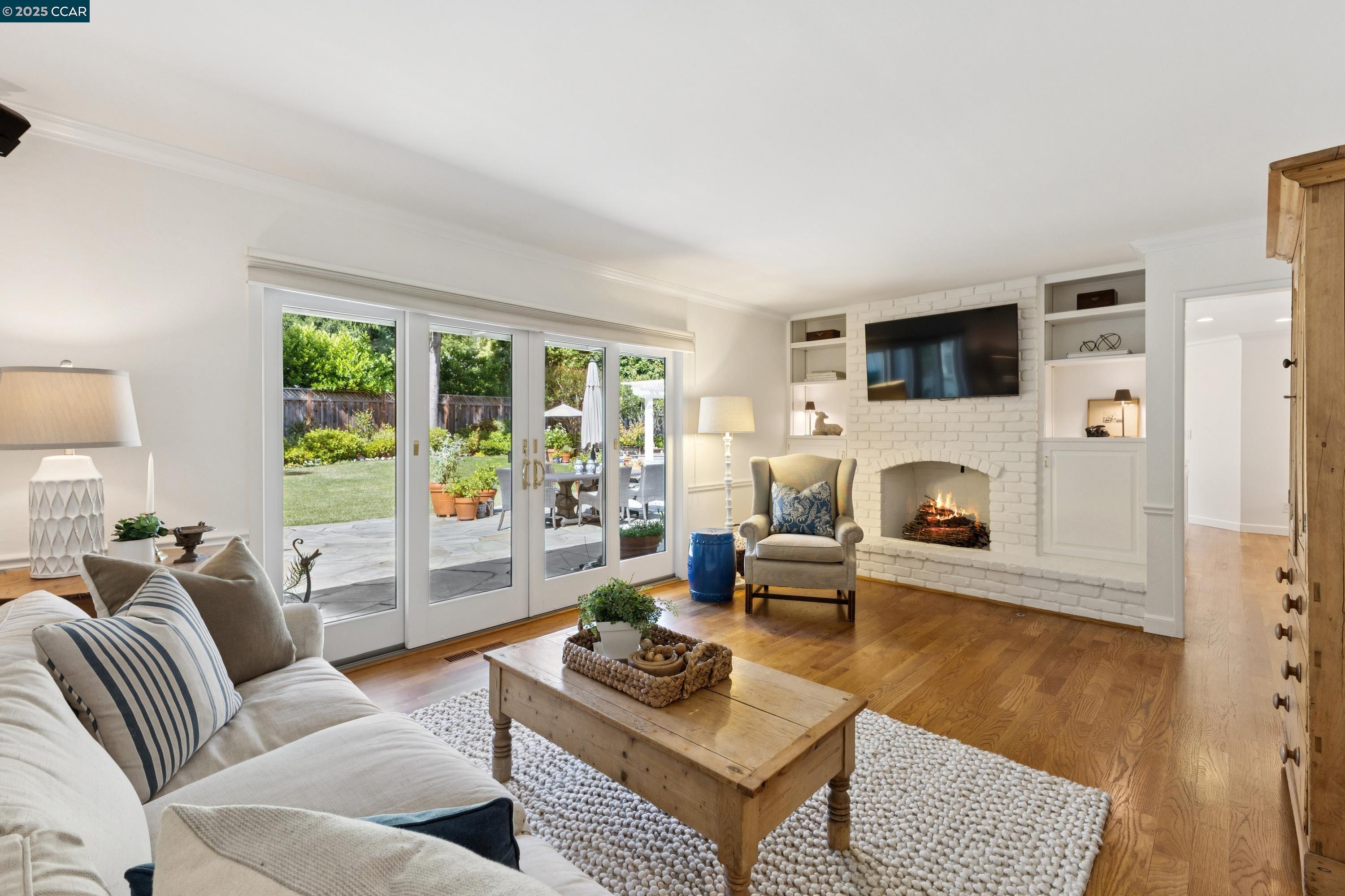 32 Diamond Ct