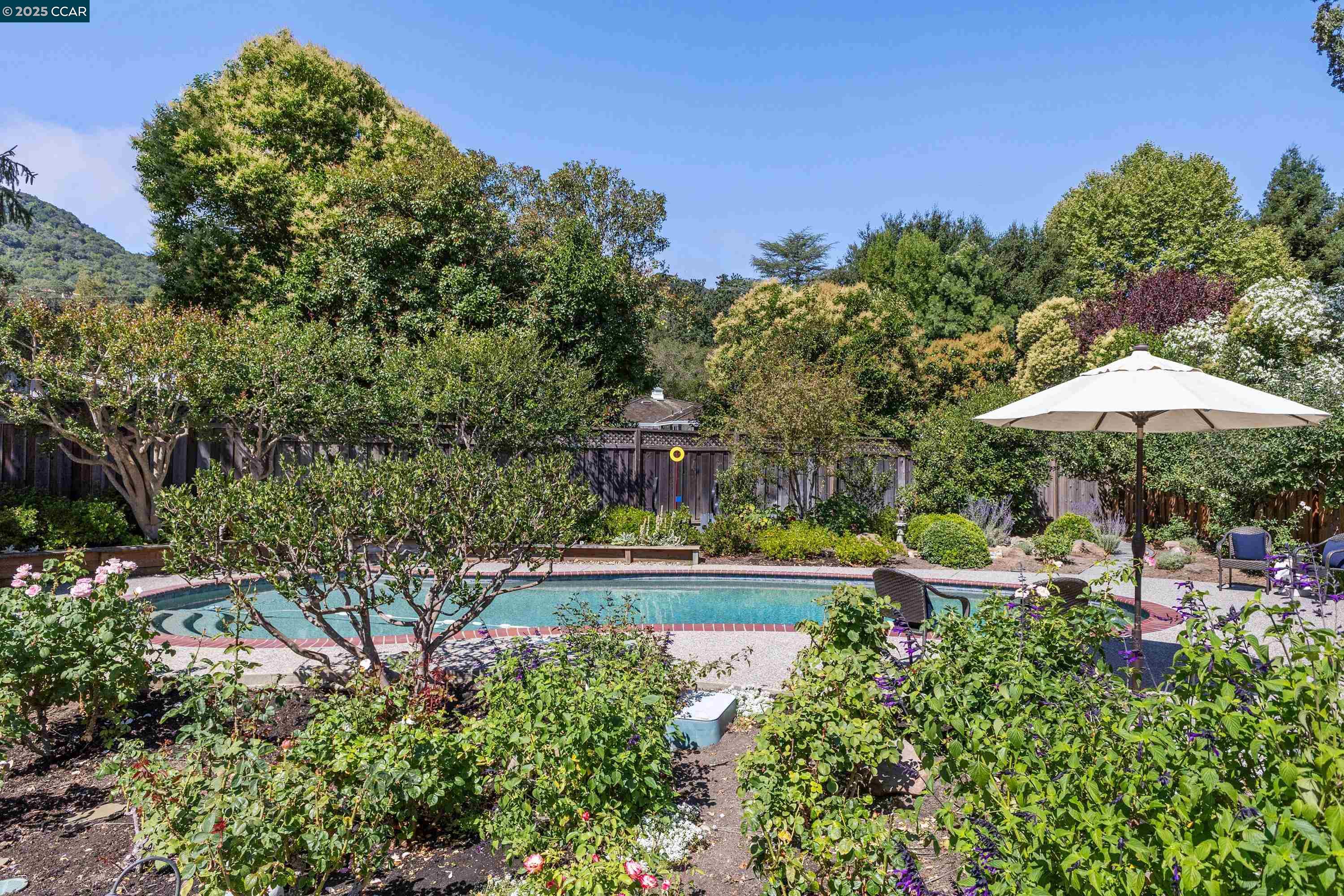 32 Diamond Ct
