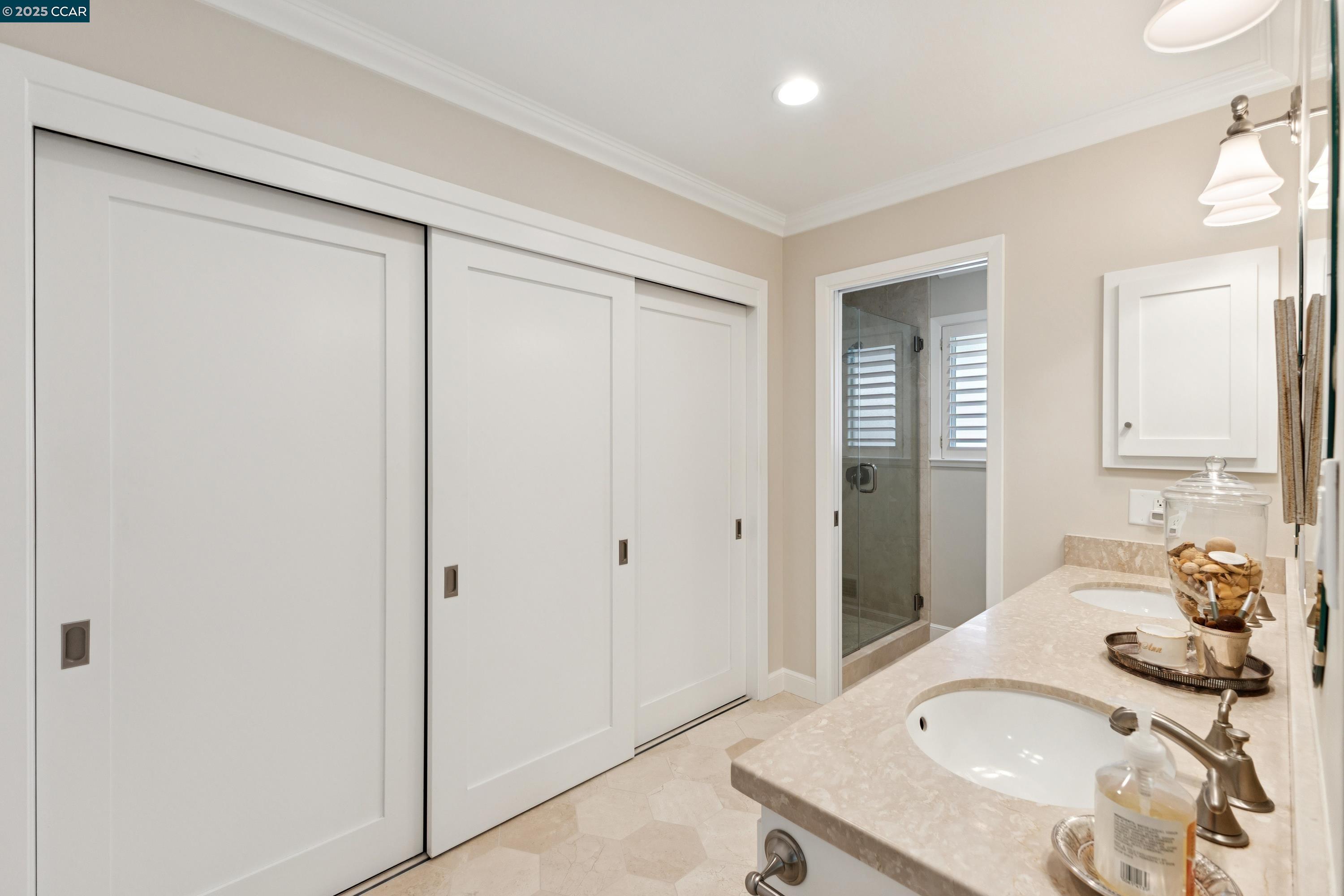 32 Diamond Ct