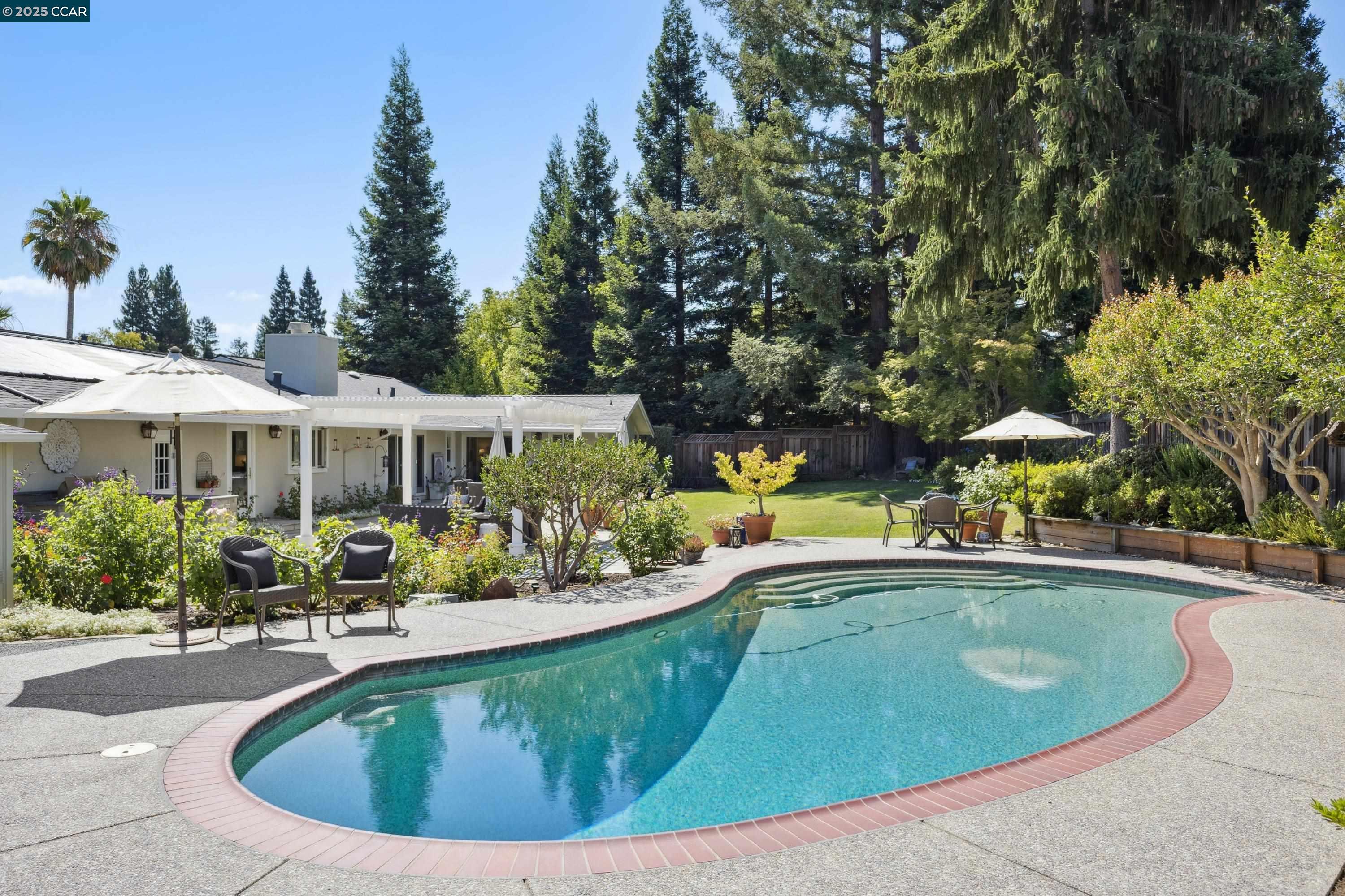 32 Diamond Ct