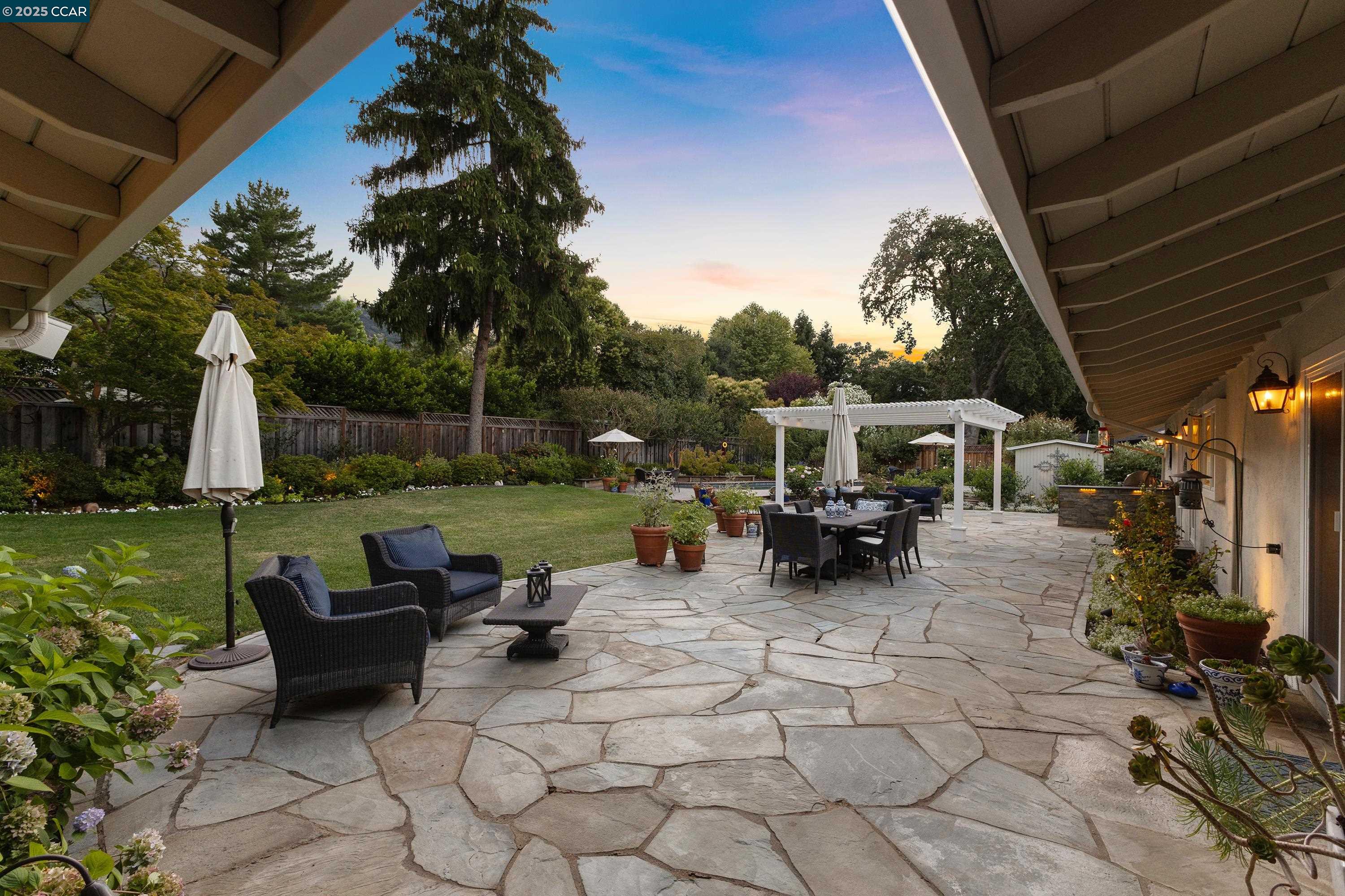 32 Diamond Ct