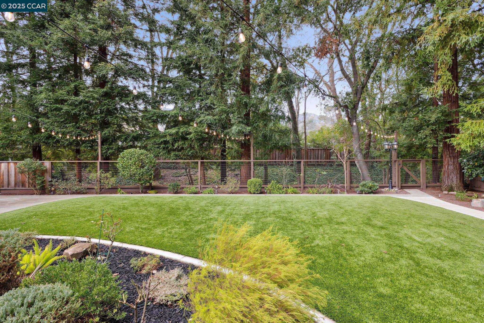 685 Las Barrancas Dr