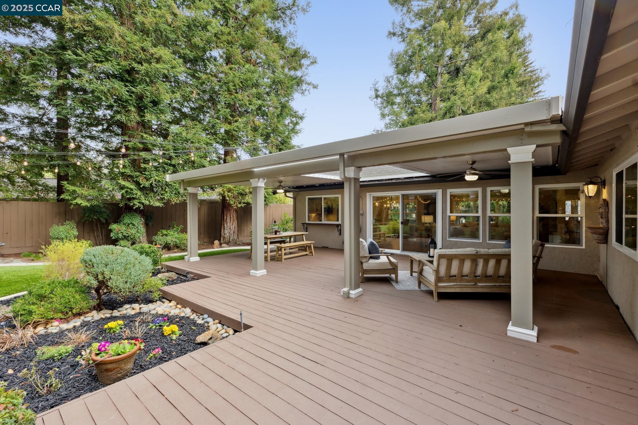 685 Las Barrancas Dr