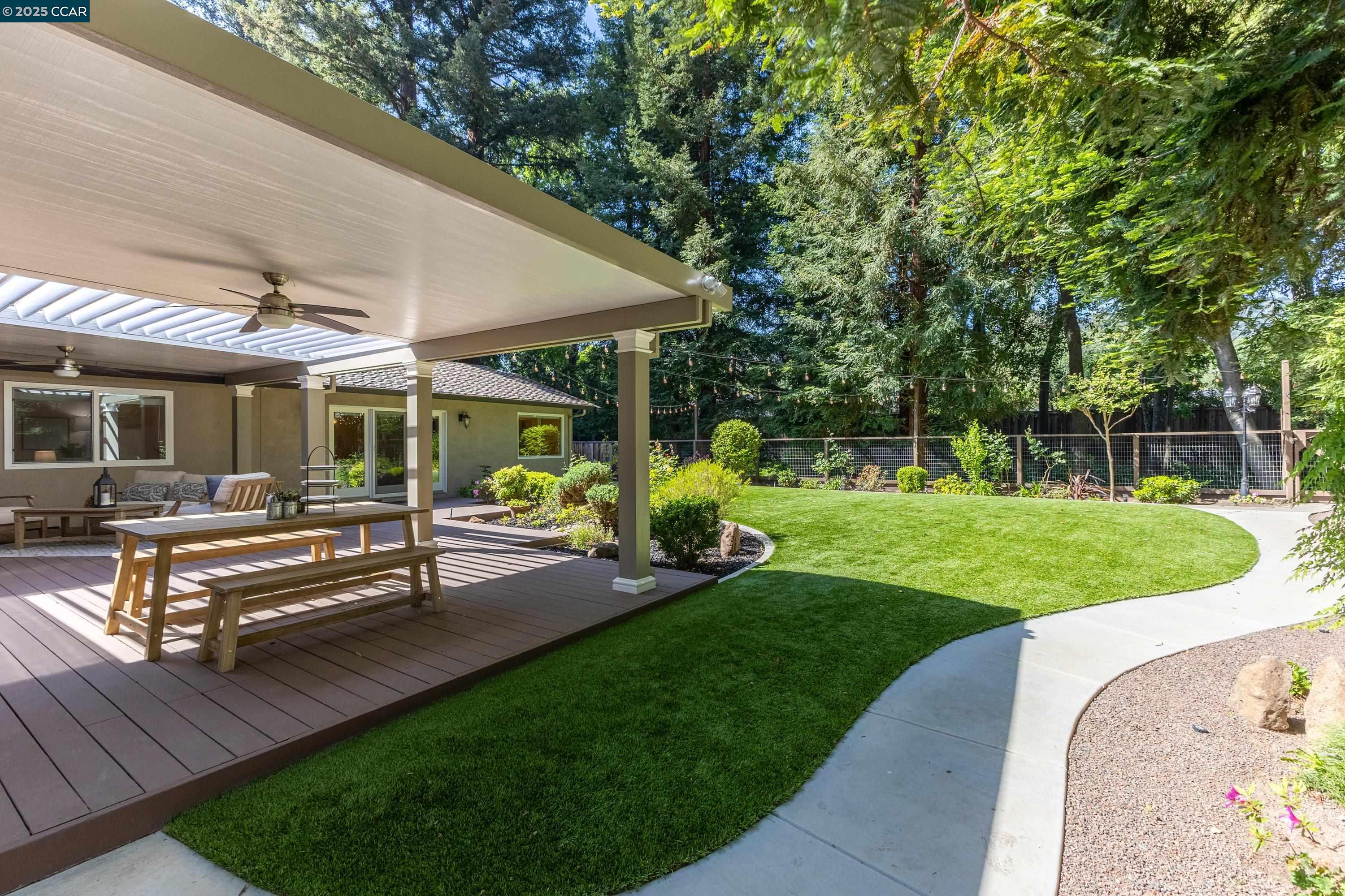 685 Las Barrancas Dr