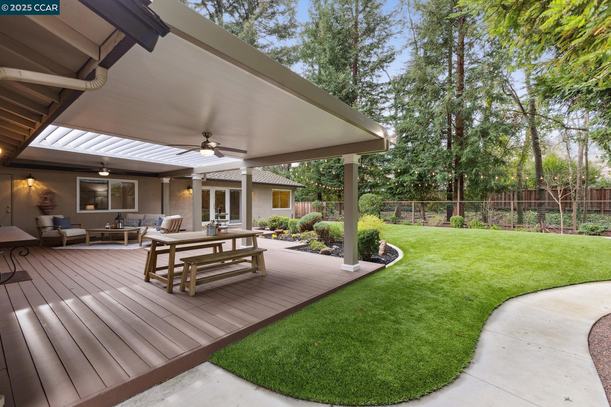 685 Las Barrancas Dr