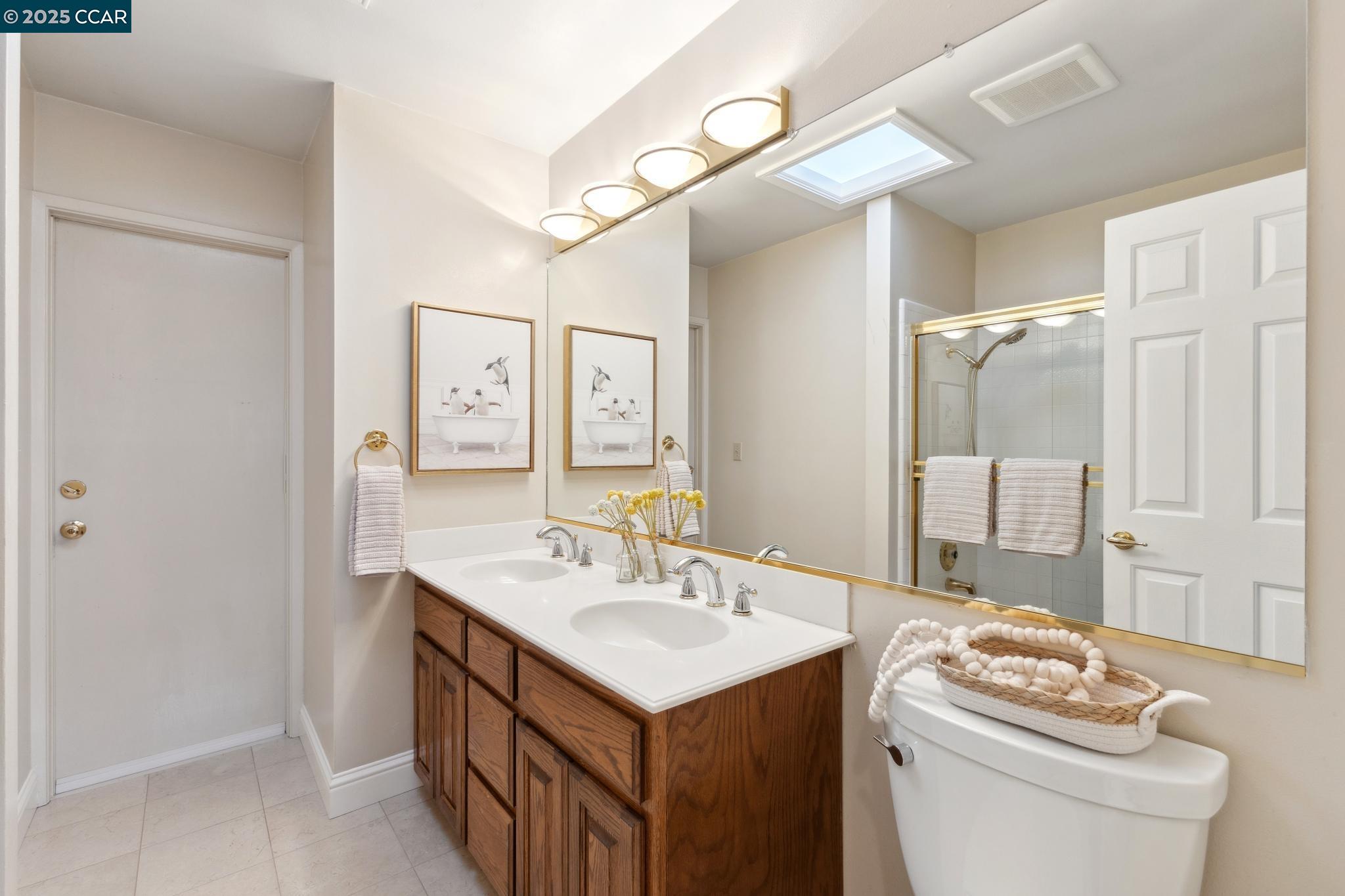 685 Las Barrancas Dr