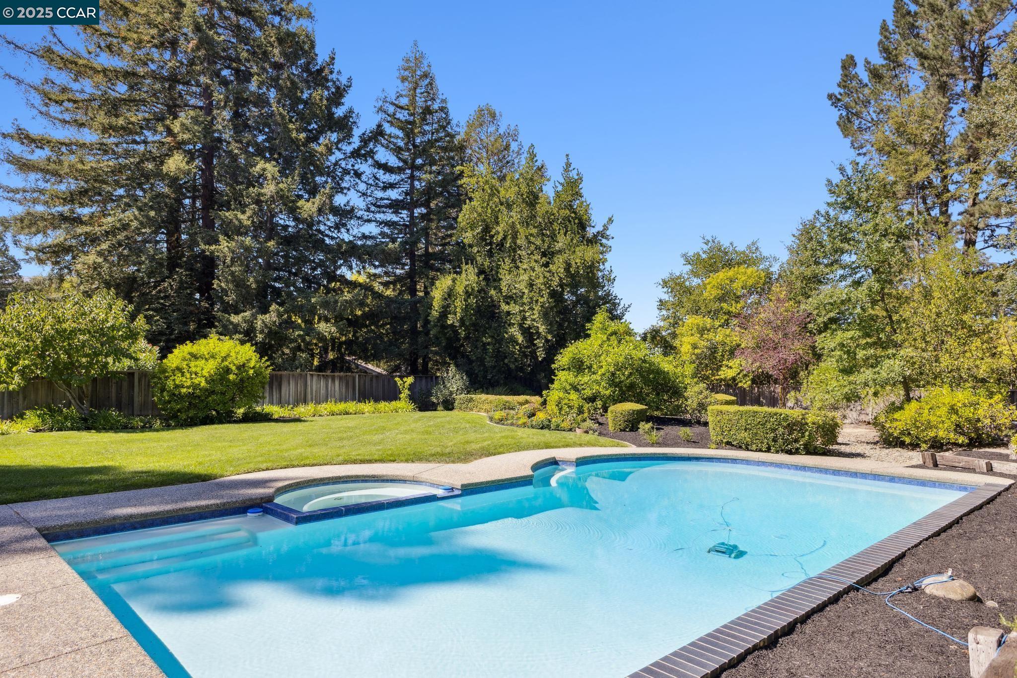 800 El Capitan Drive