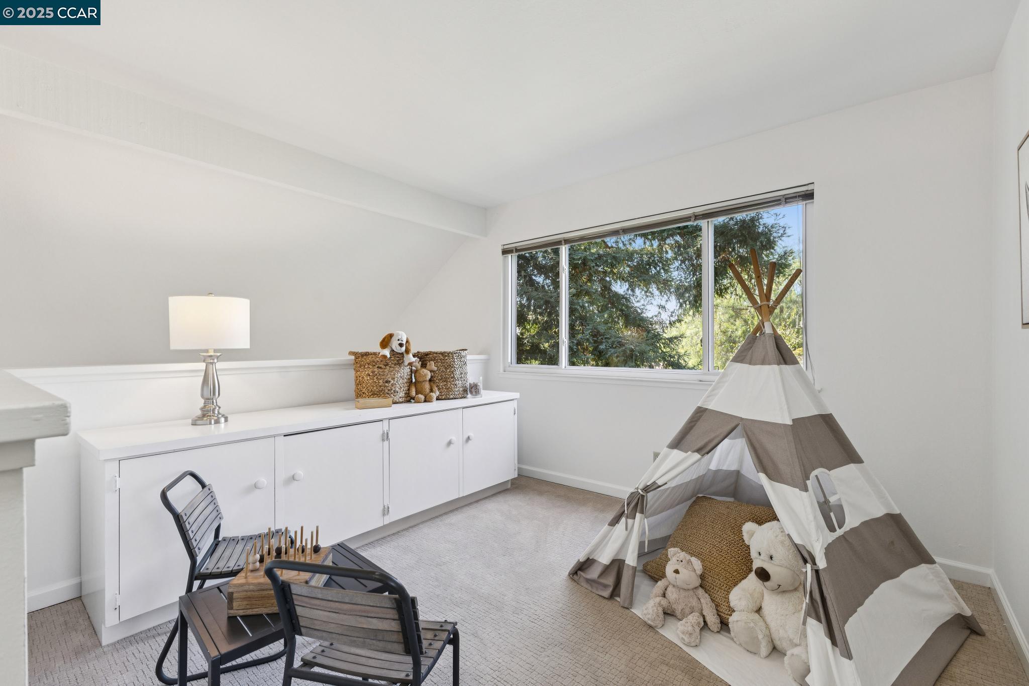 800 El Capitan Drive