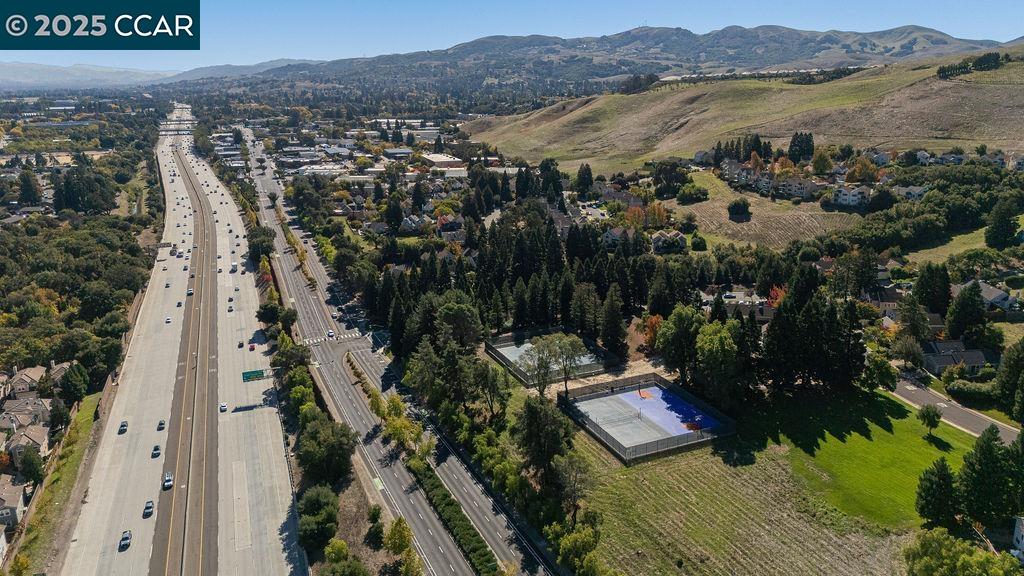 1409 Fountain Springs Cir