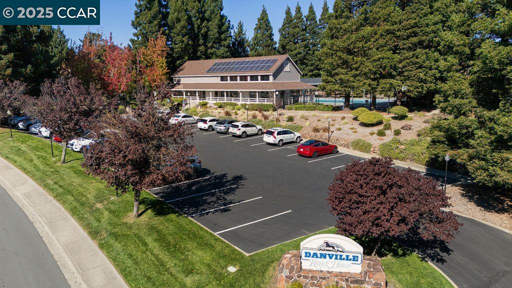 1409 Fountain Springs Cir