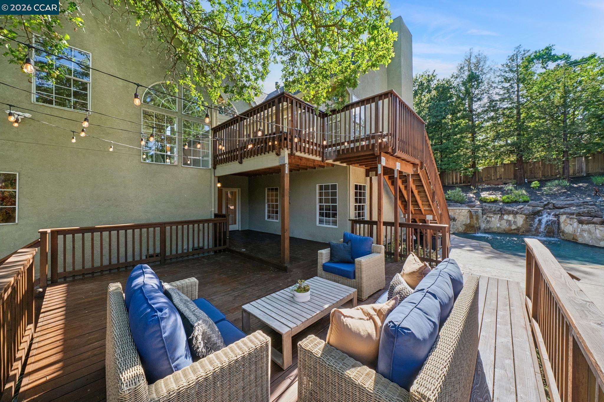 154 Crest Ave