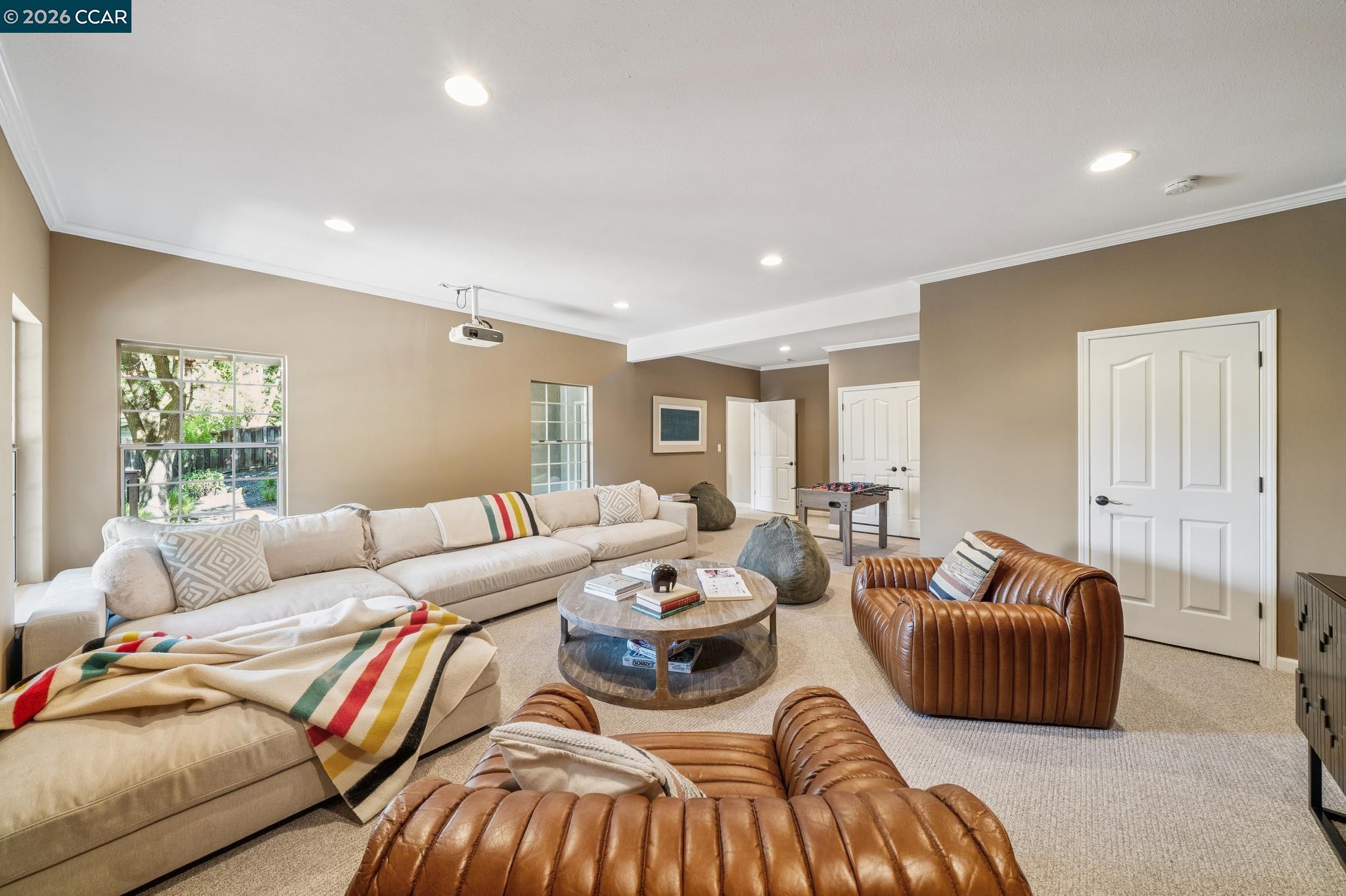 154 Crest Ave
