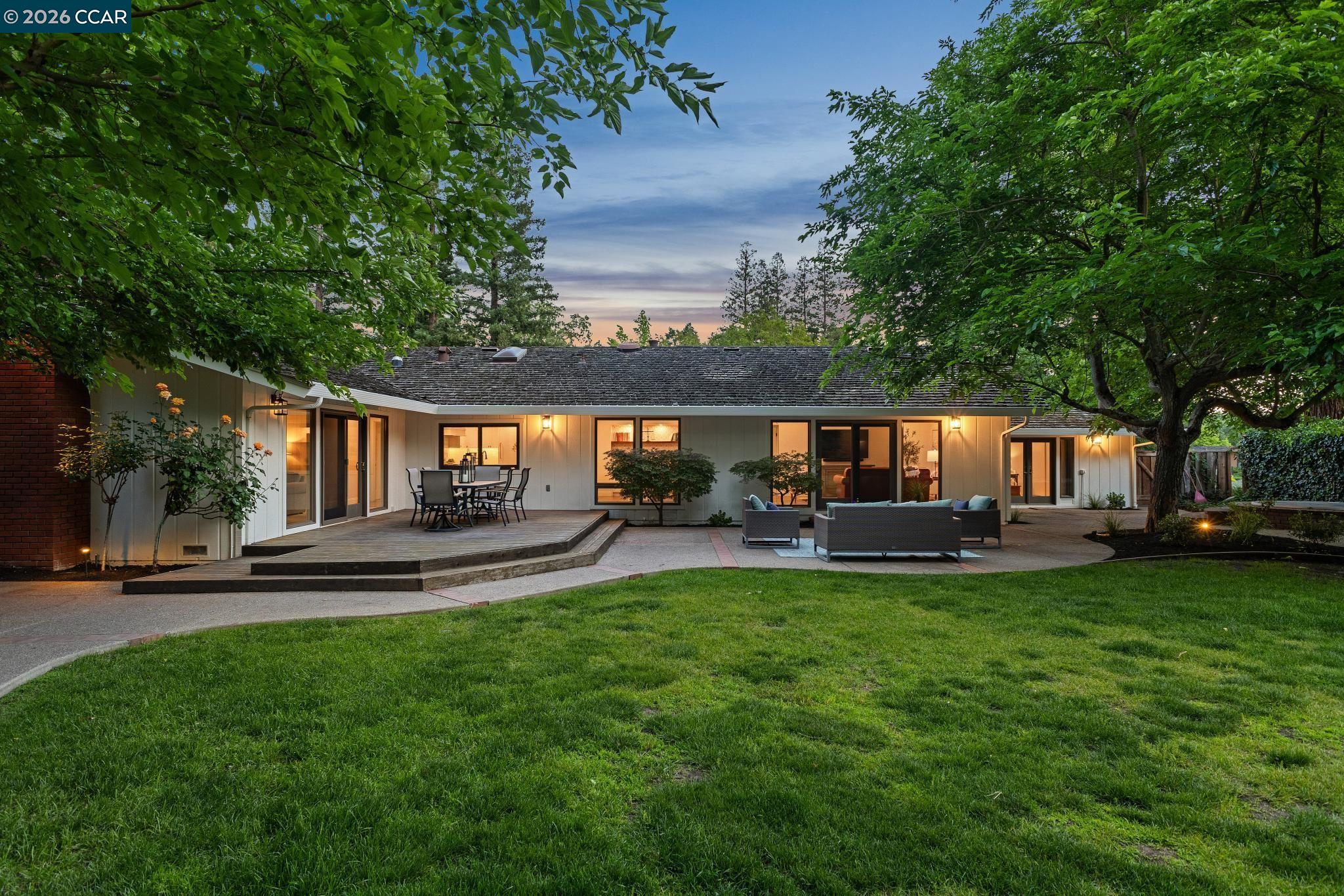 27 Shawn Ct