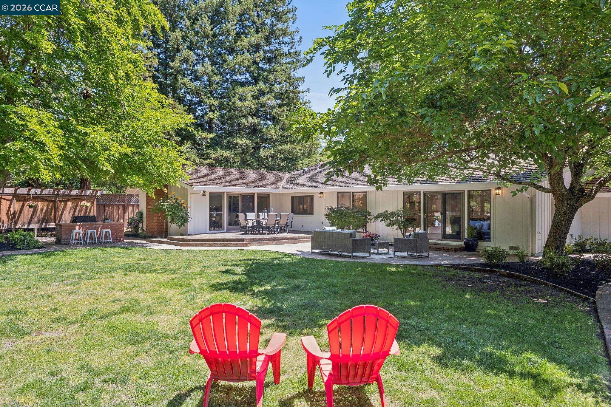 27 Shawn Ct