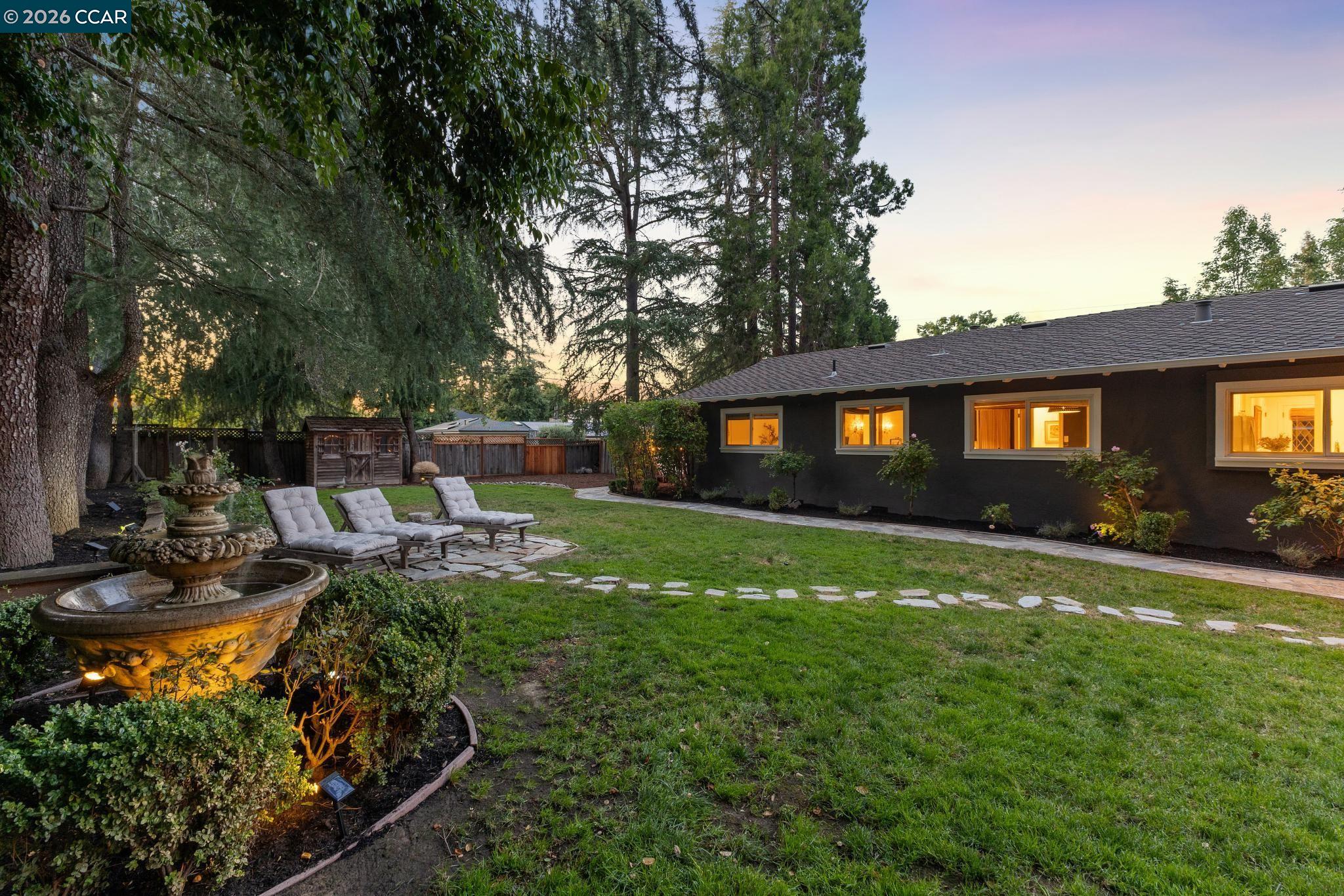 699 Terry Ln
