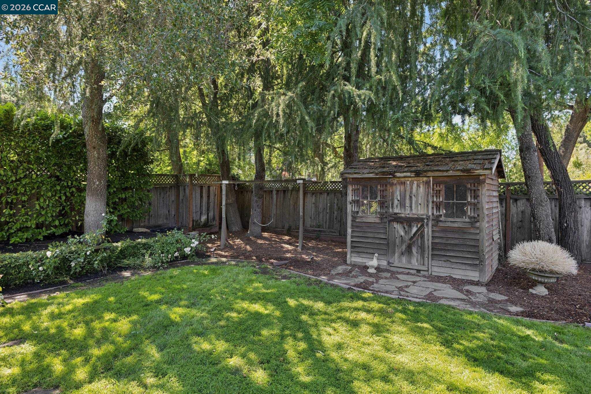 699 Terry Ln