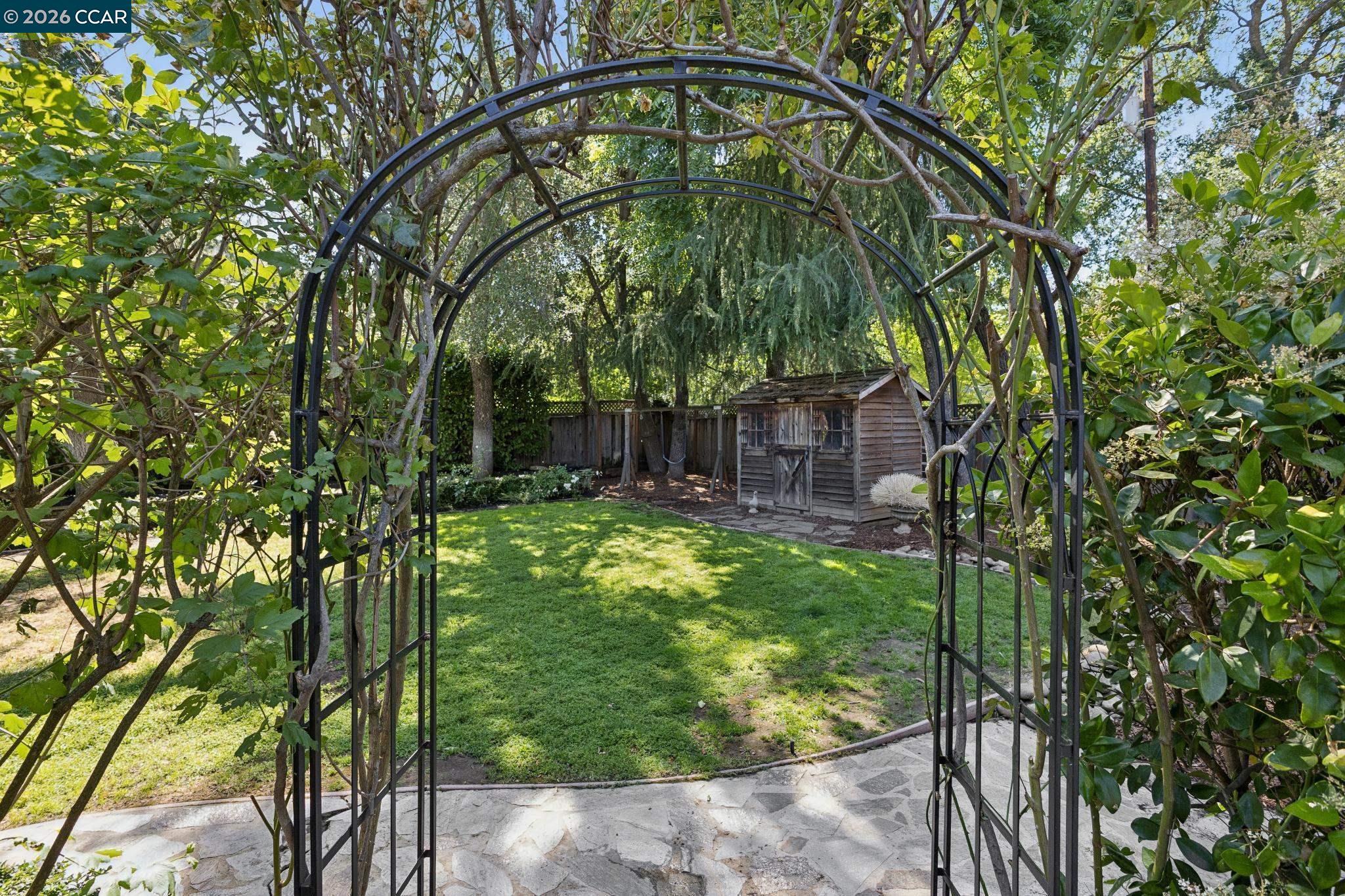 699 Terry Ln