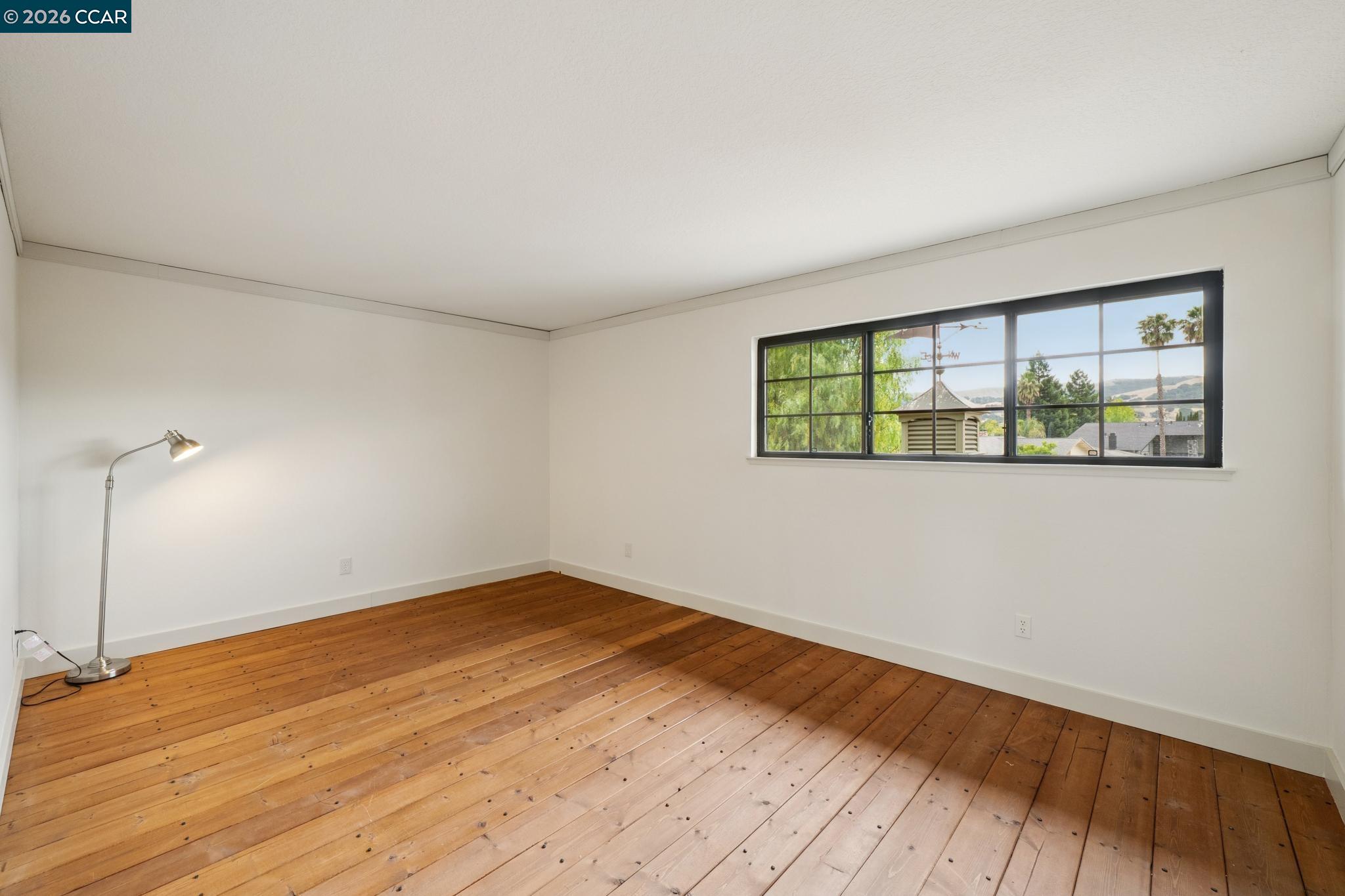 737 Arboles Pl