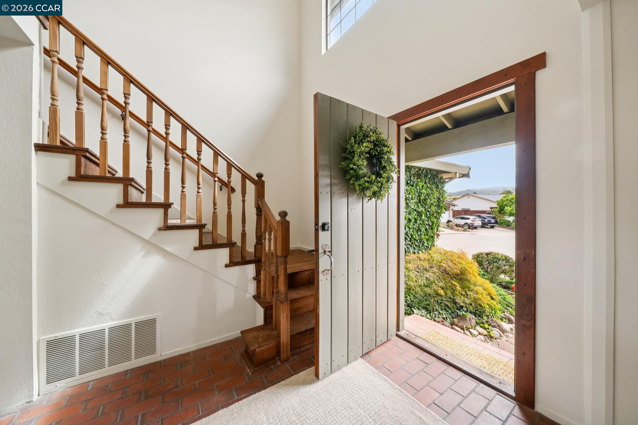 737 Arboles Pl