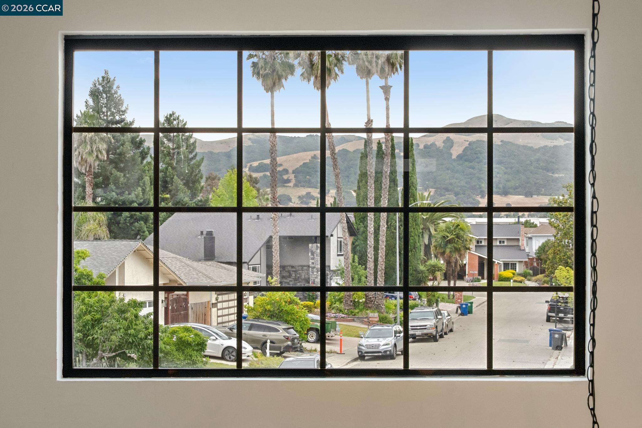 737 Arboles Pl
