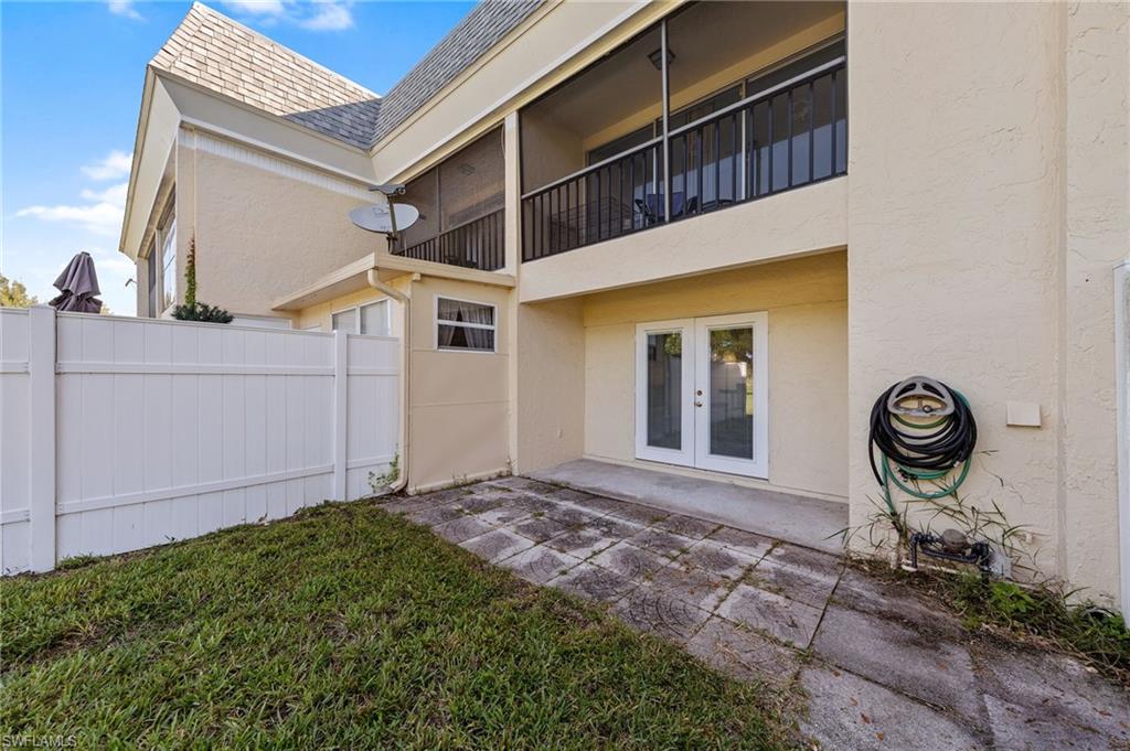 102 E Greens BLVD