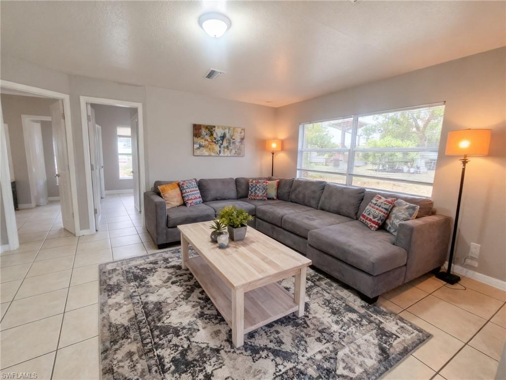 1122 Harry AVE S, LEHIGH ACRES