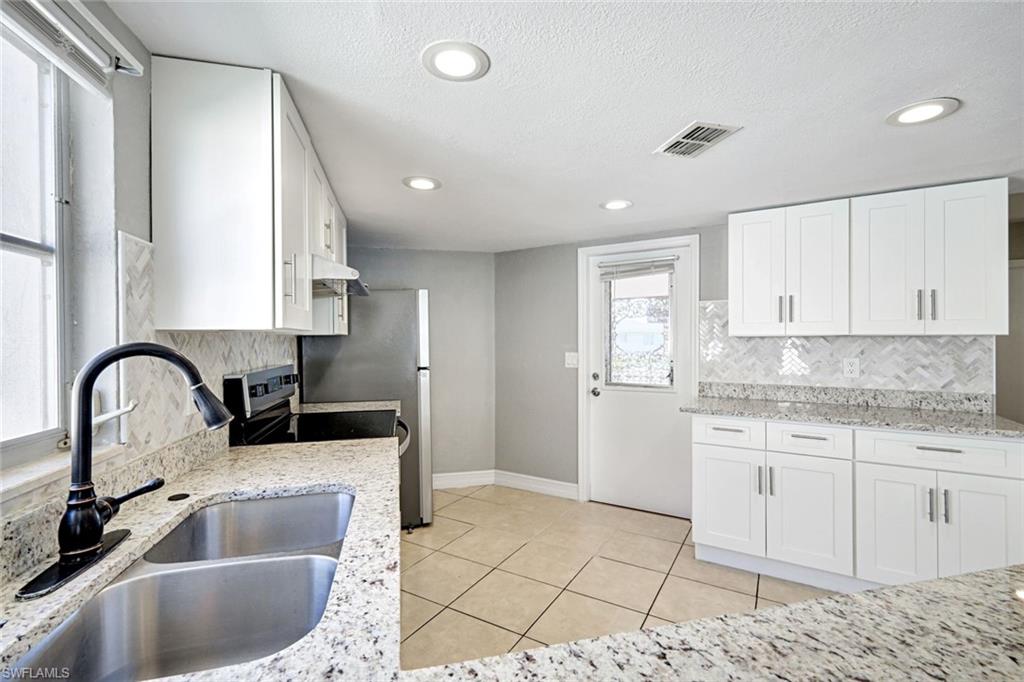 321 Dania ST, LEHIGH ACRES