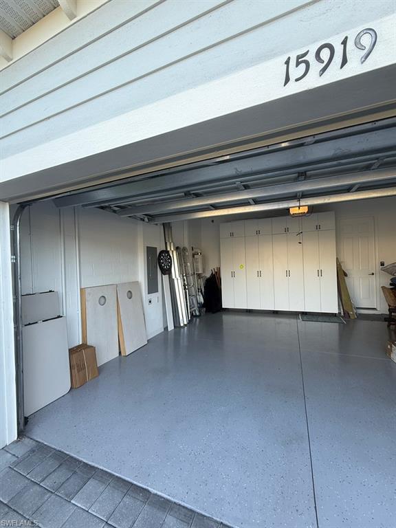 15919 Leaning Pine LN