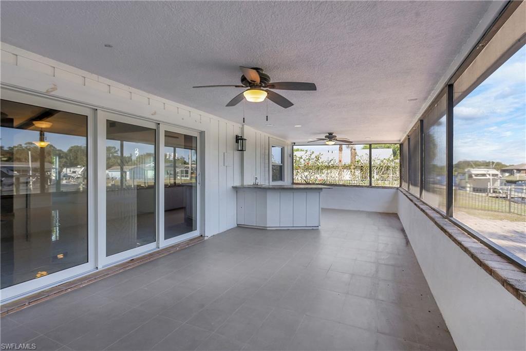 2210 Isle Of Pines AVE E