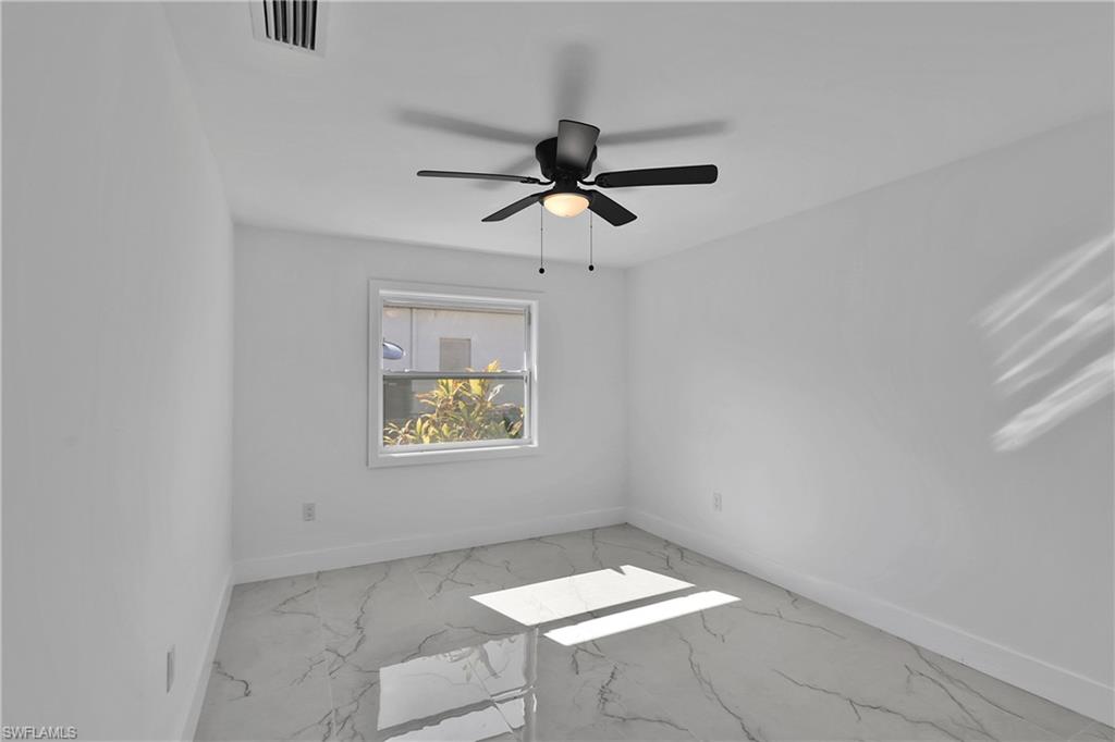 2210 Isle Of Pines AVE E