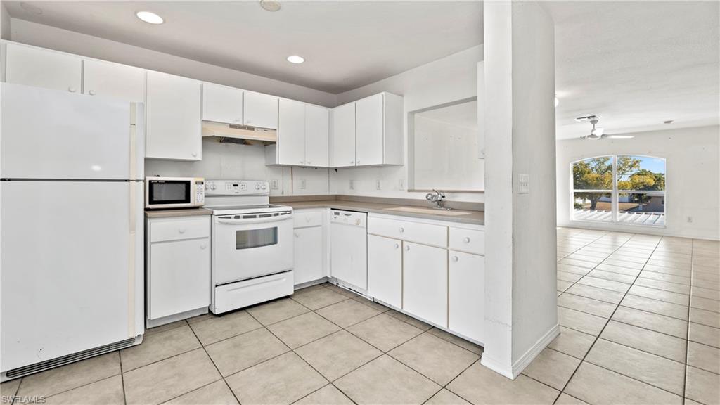 4520 Skyline BLVD # 201