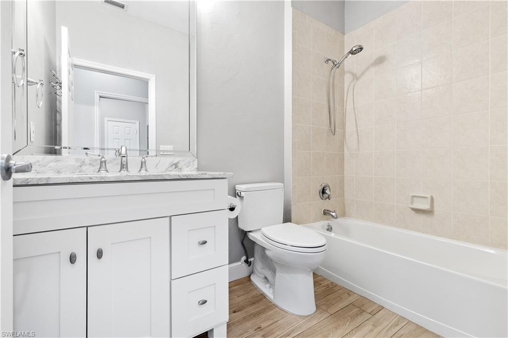 18900 Bay Woods Lake DR # 203