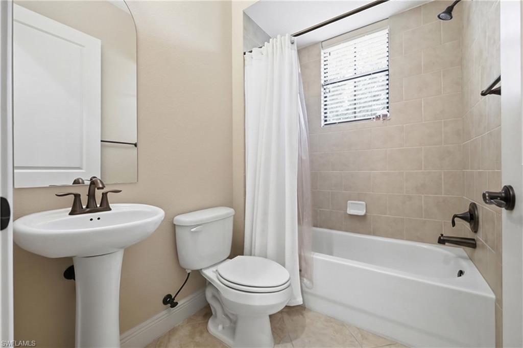 7414 Pointe Venezia DR