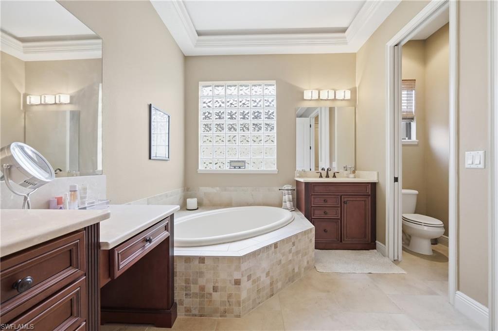 7414 Pointe Venezia DR