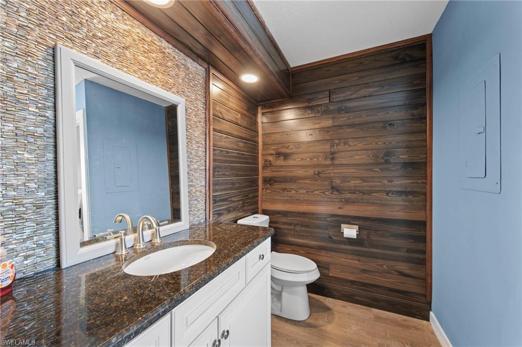 1535 Trafalgar LN # R201