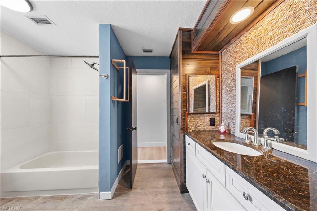 1535 Trafalgar LN # R201