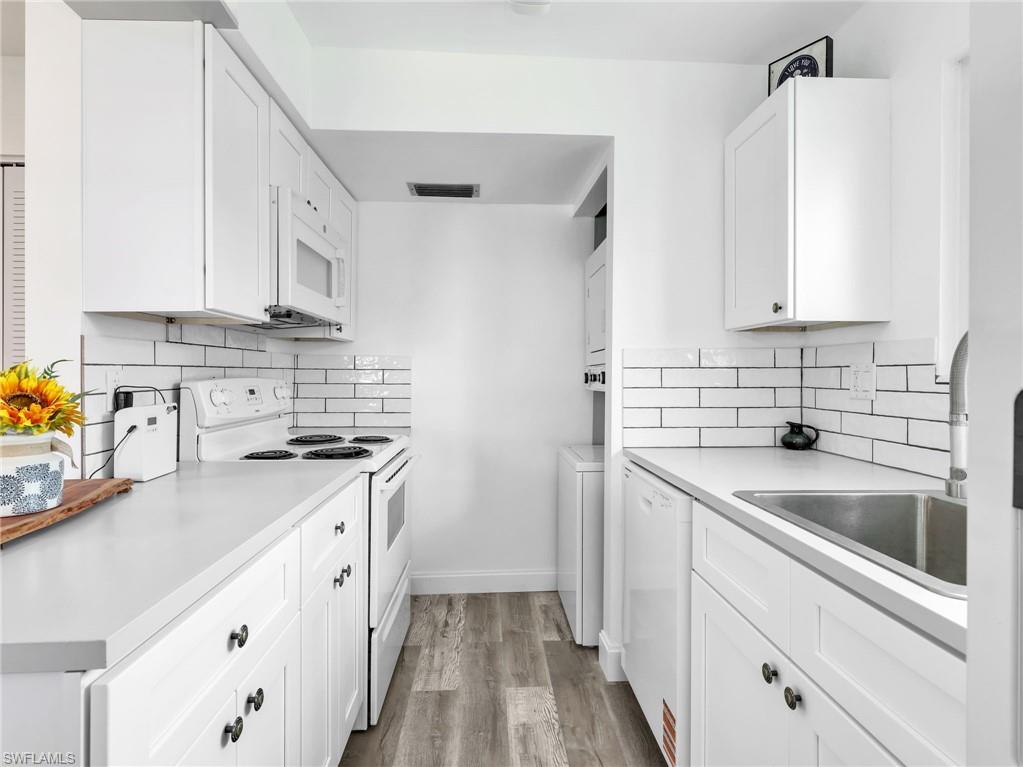 3297 Royal Canadian TRCE 1