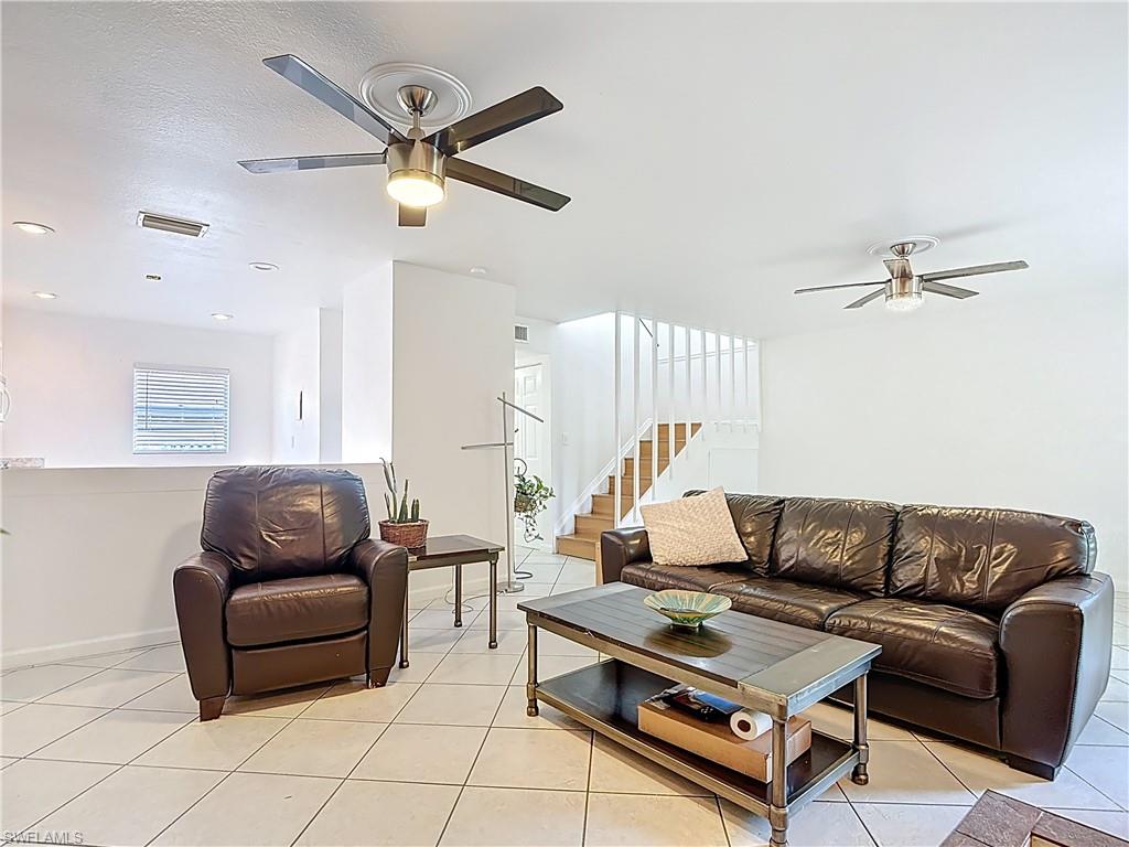 4293 Island Circle 4