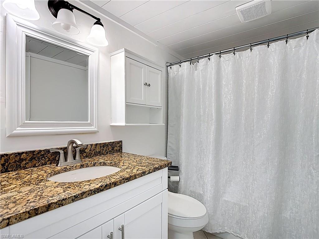 4293 Island Circle 4