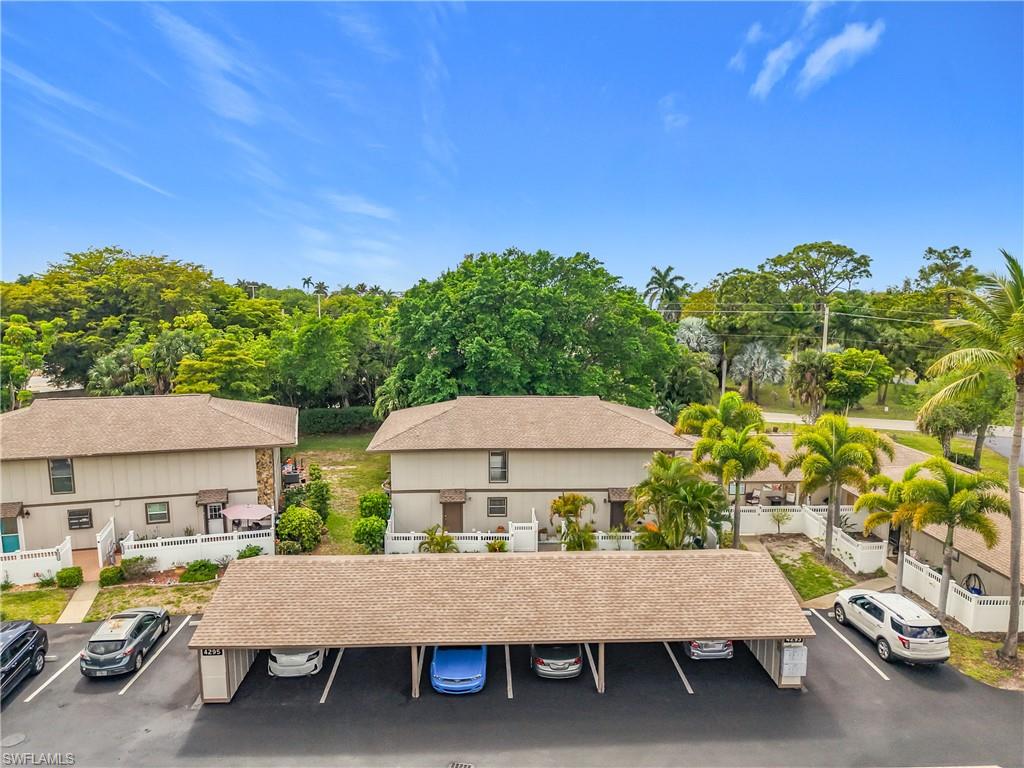 4293 Island Circle 4